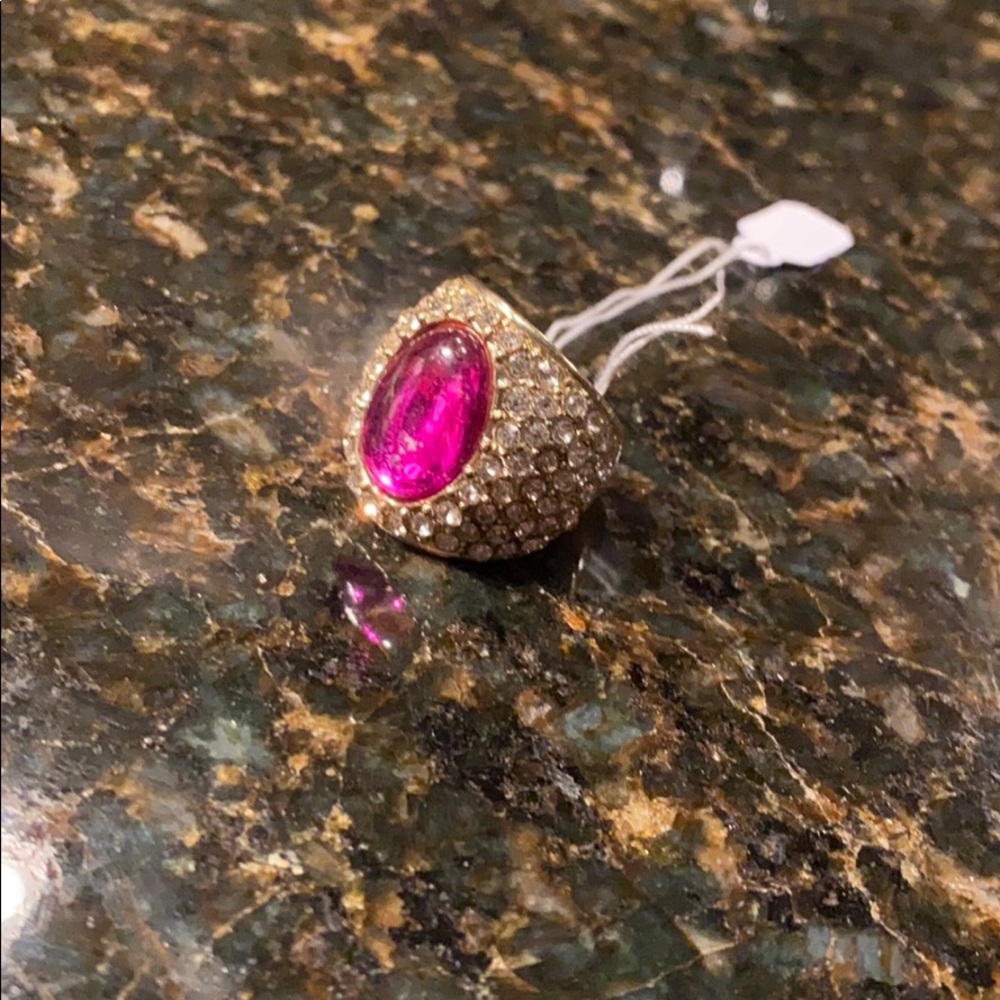 Statement Ring - Picture 2 of 3